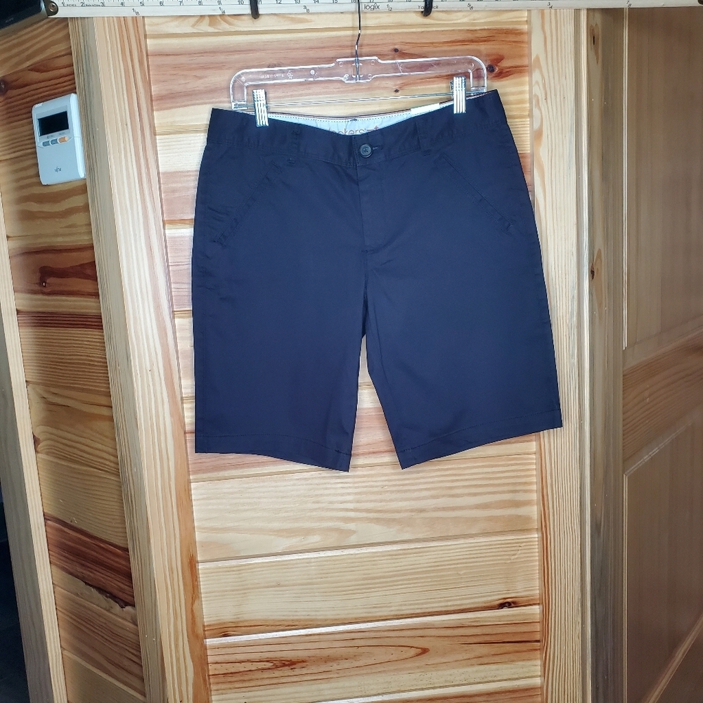 Dockers Women's Black 10" Short SZ 8